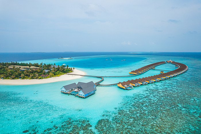 The Standard, Huruvalhi Maldives from above