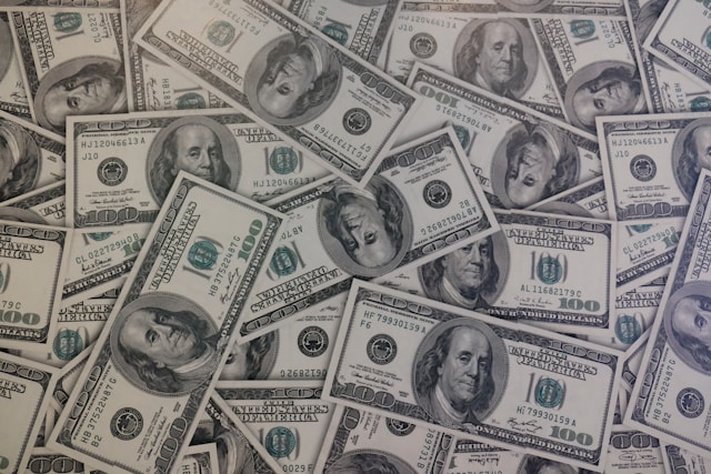 Mandatory Dollar Exchange in Maldives May Go Down. Photo Credit: Mackenzie Marco via Unsplash Mandatory Dollar Exchange in Maldives May Go Down. Photo Credit: Mackenzie Marco via Unsplash