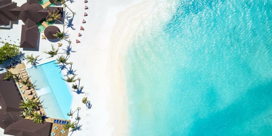 Sun Siyam Olhuveli Upgrades Deluxe Rooms & Sets Pool Record. Photo Credit: travelescapesmaldives.com via Google Images